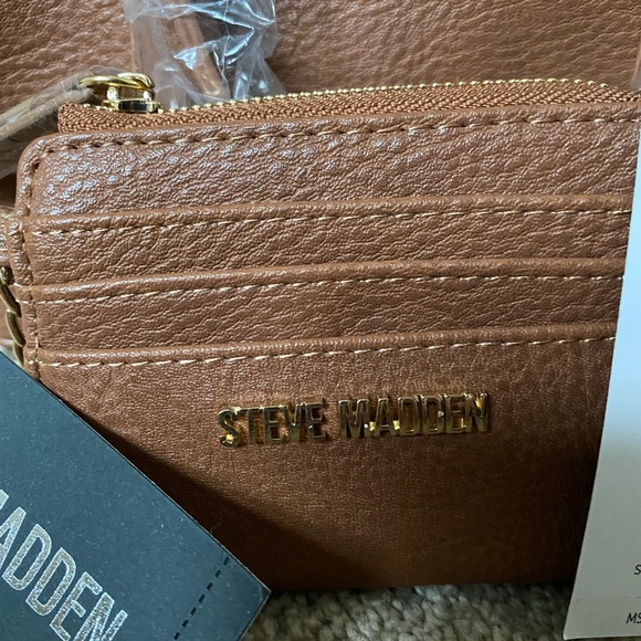 Steve Madden Crossbody bag and wallet - Picture 3 of 6